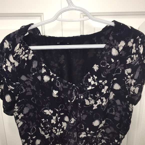 Beautiful summer flower dress - Picture 6 of 7